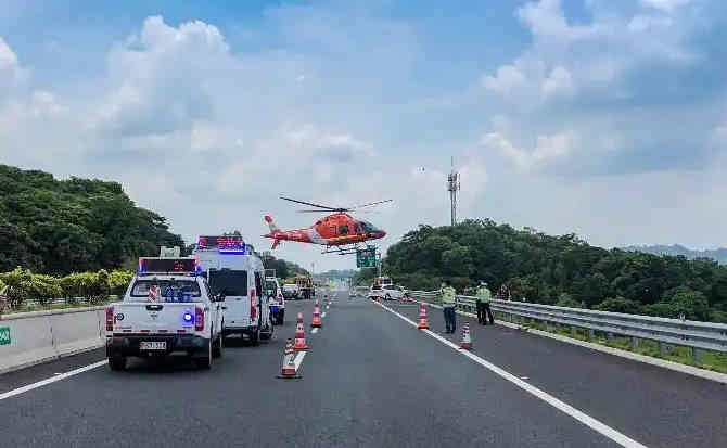 环江高速公路汽车救援案例